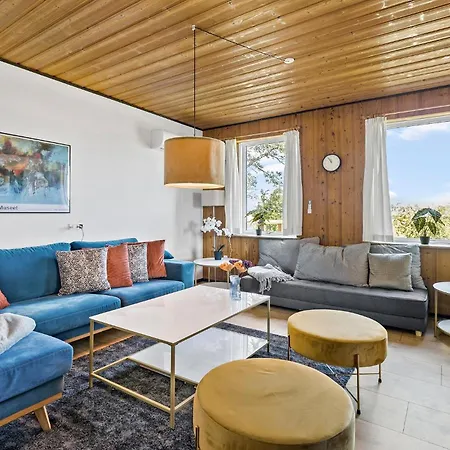 Дом отдыха 5 Bedroom Awesome In Гудхайм