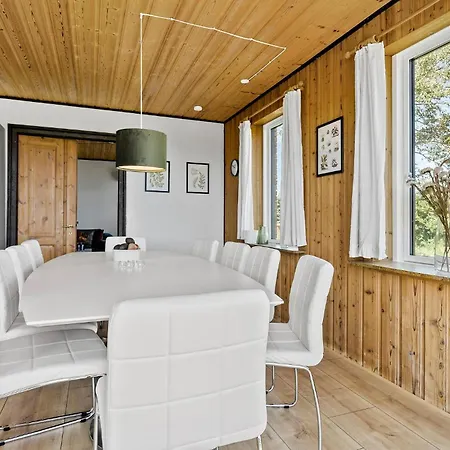 5 Bedroom Awesome In * Гудхайм
