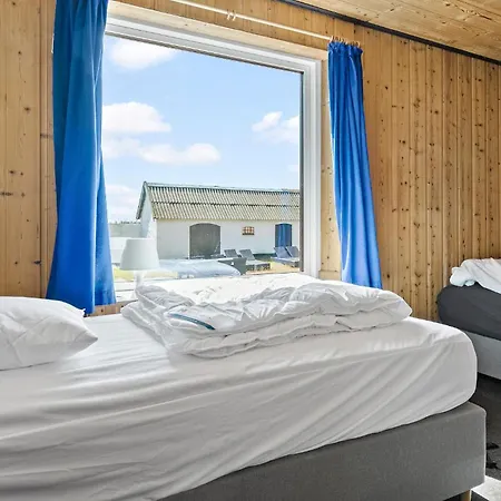 5 Bedroom Awesome In Дом отдыха
