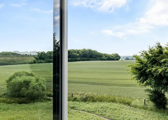 Holiday home 5 Bedroom Awesome In Gudhjem