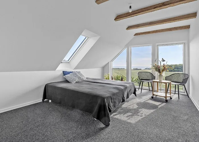 5 Bedroom Awesome In Holiday home