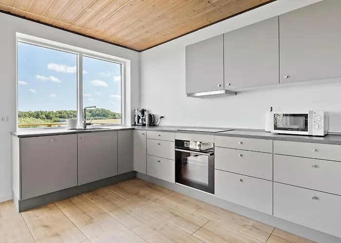 5 Bedroom Awesome In Holiday home Gudhjem