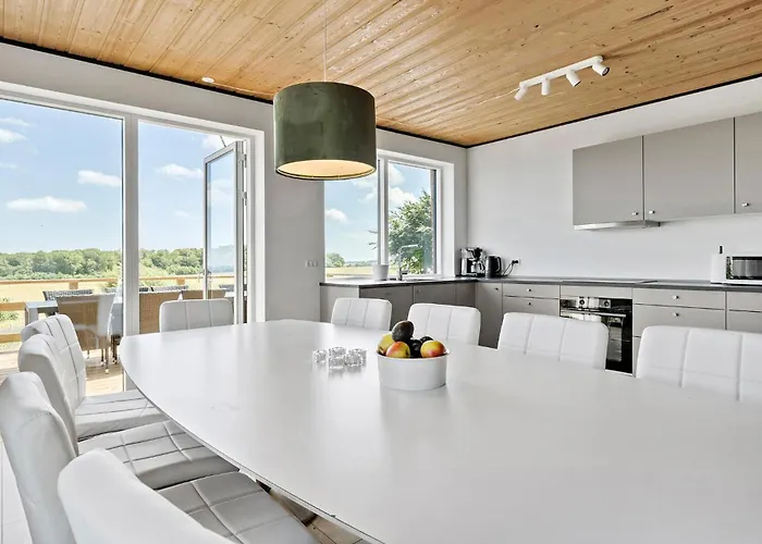 Holiday home 5 Bedroom Awesome In *
